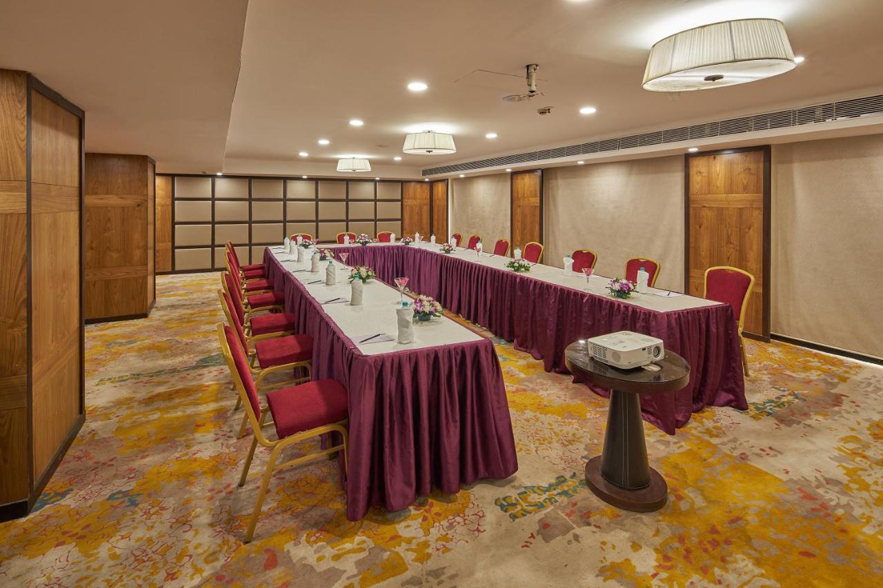 Royal Orchid Central Grazia, Navi Mumbai Exterior photo