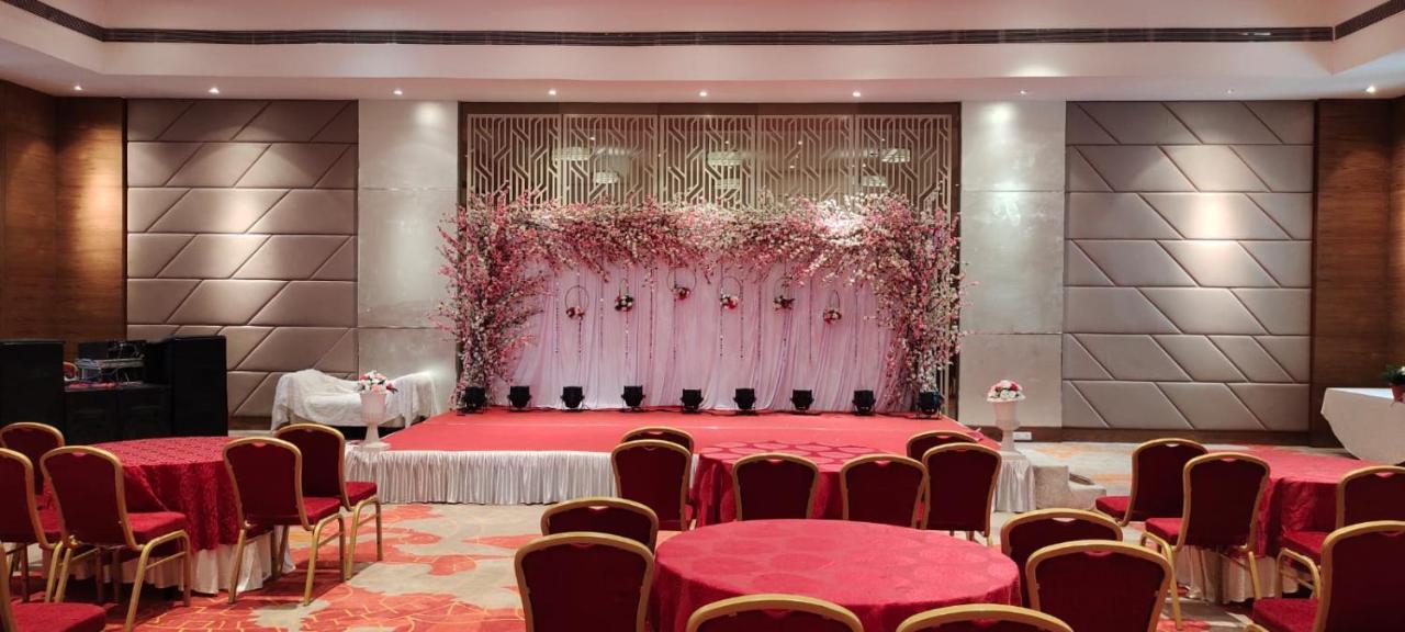 Royal Orchid Central Grazia, Navi Mumbai Exterior photo