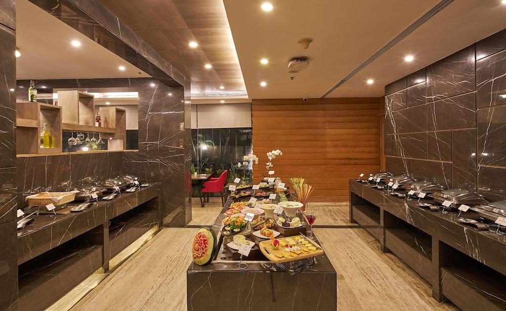 Royal Orchid Central Grazia, Navi Mumbai Exterior photo